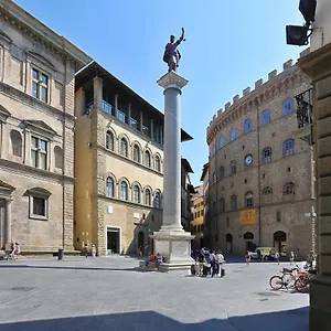 Tornabuoni Apartment- Hosted By Sweetstay Appartement