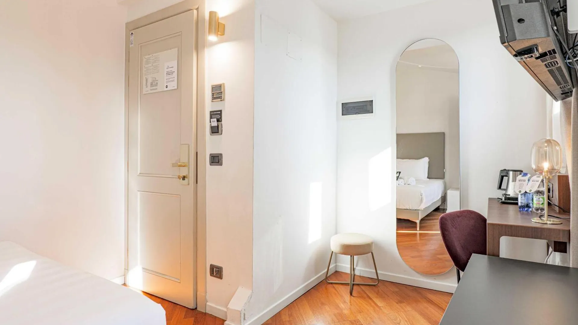 B&B Hotel Firenze Laurus Al Duomo 4*, Florence Italy