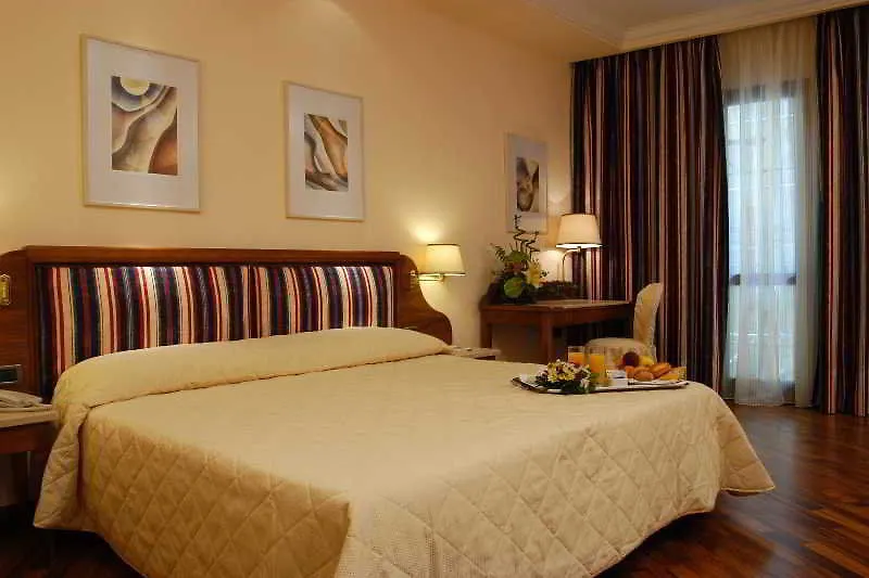 B&B Hotel Firenze Laurus Al Duomo