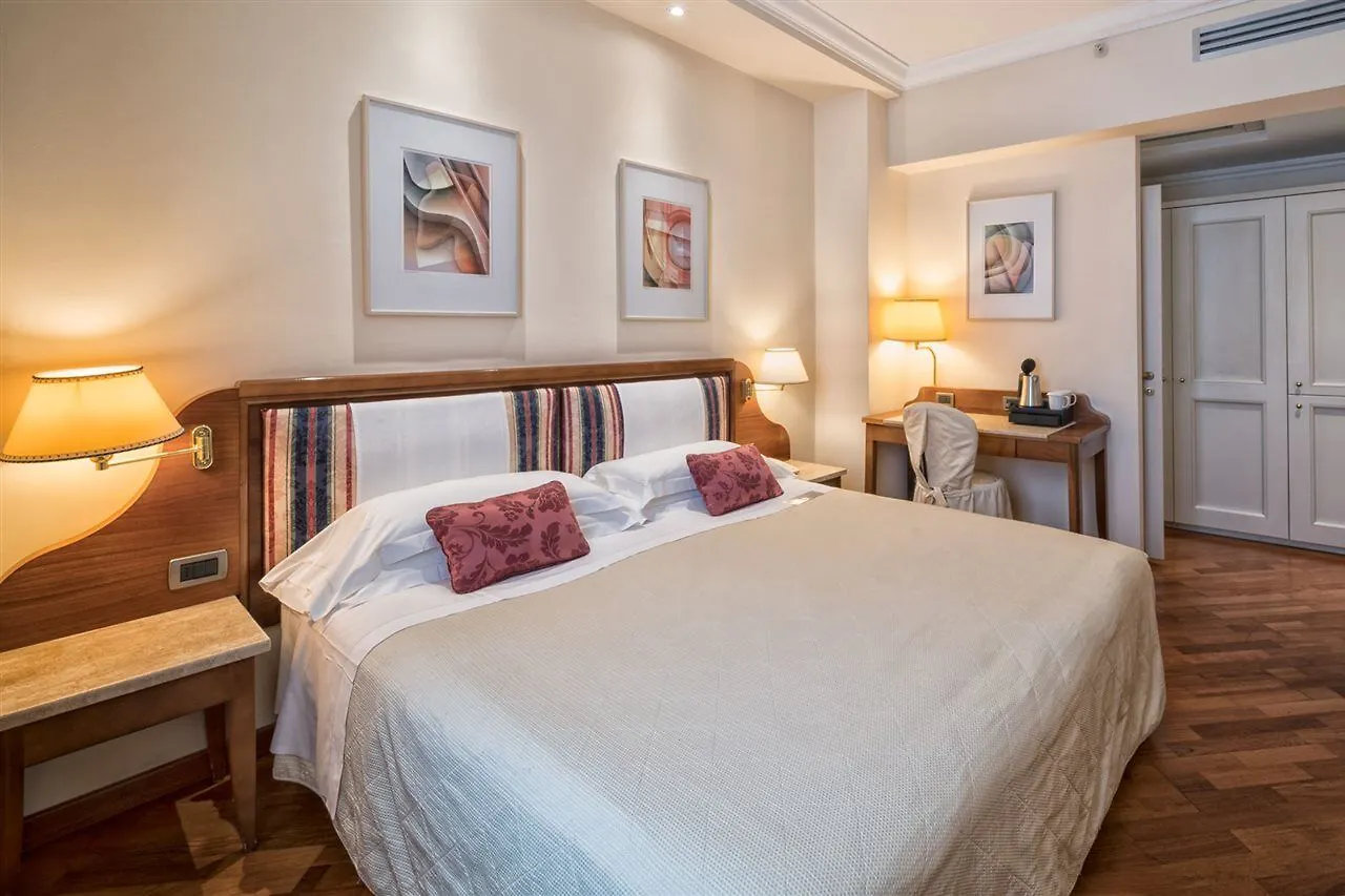 B&B Hotel Firenze Laurus Al Duomo