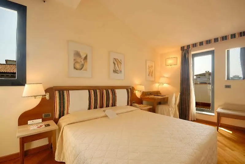 B&B Hotel Firenze Laurus Al Duomo
